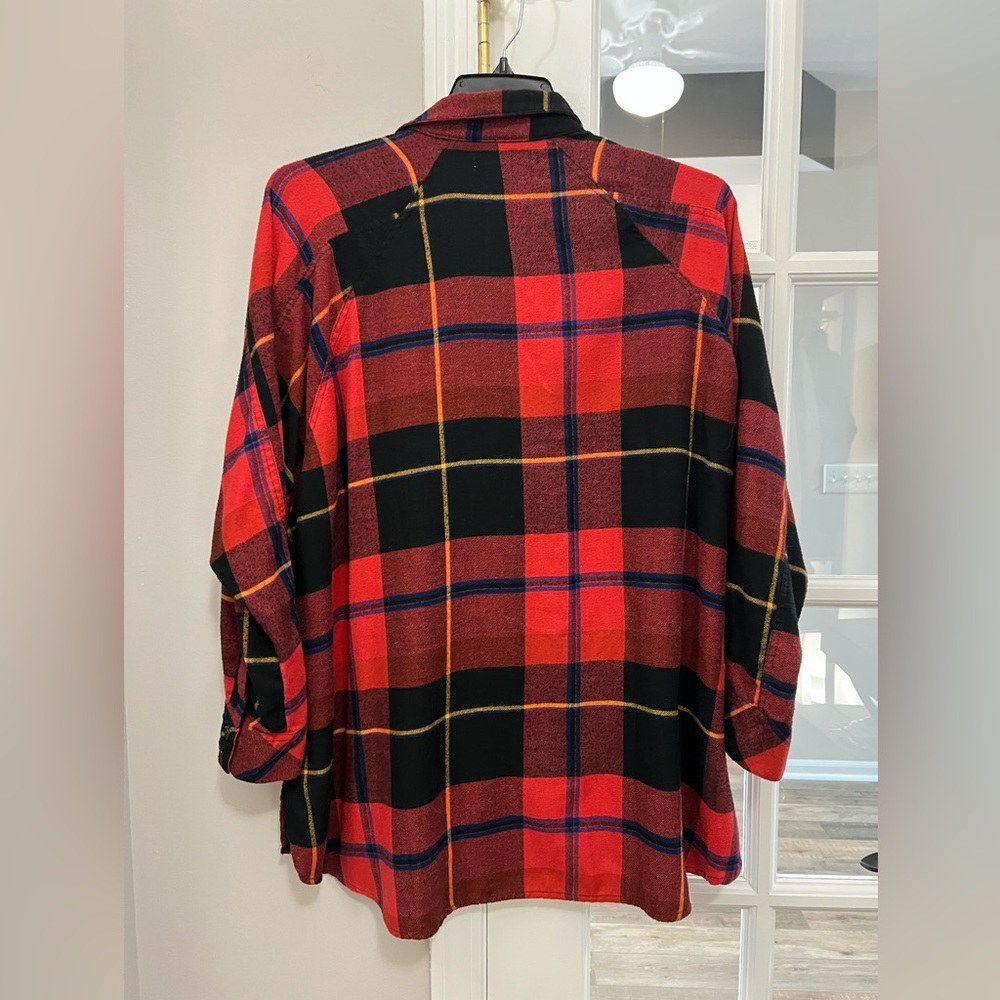 Urban Outfitters Red and Black Plaid Shirt size XL - Picture 3 of 4